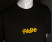 Charger l'image dans la galerie, Cestfade small logo print on Black oversized T-shirt yellow print