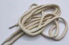 Charger l&#39;image dans la galerie, Beige chunky shoelaces, 6 mm Thick, 140 cm for any Sneakers accessory
